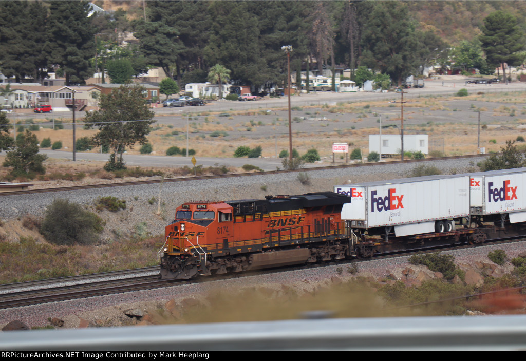 BNSF 8174